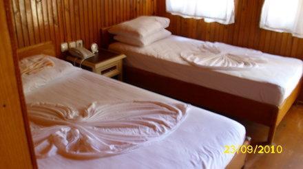 Doppelzimmer mit Gartenblick